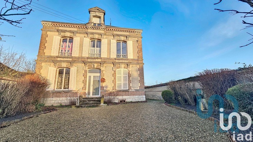 Maison traditionnelle 8 pièces de 180 m² à Anglure (51260)