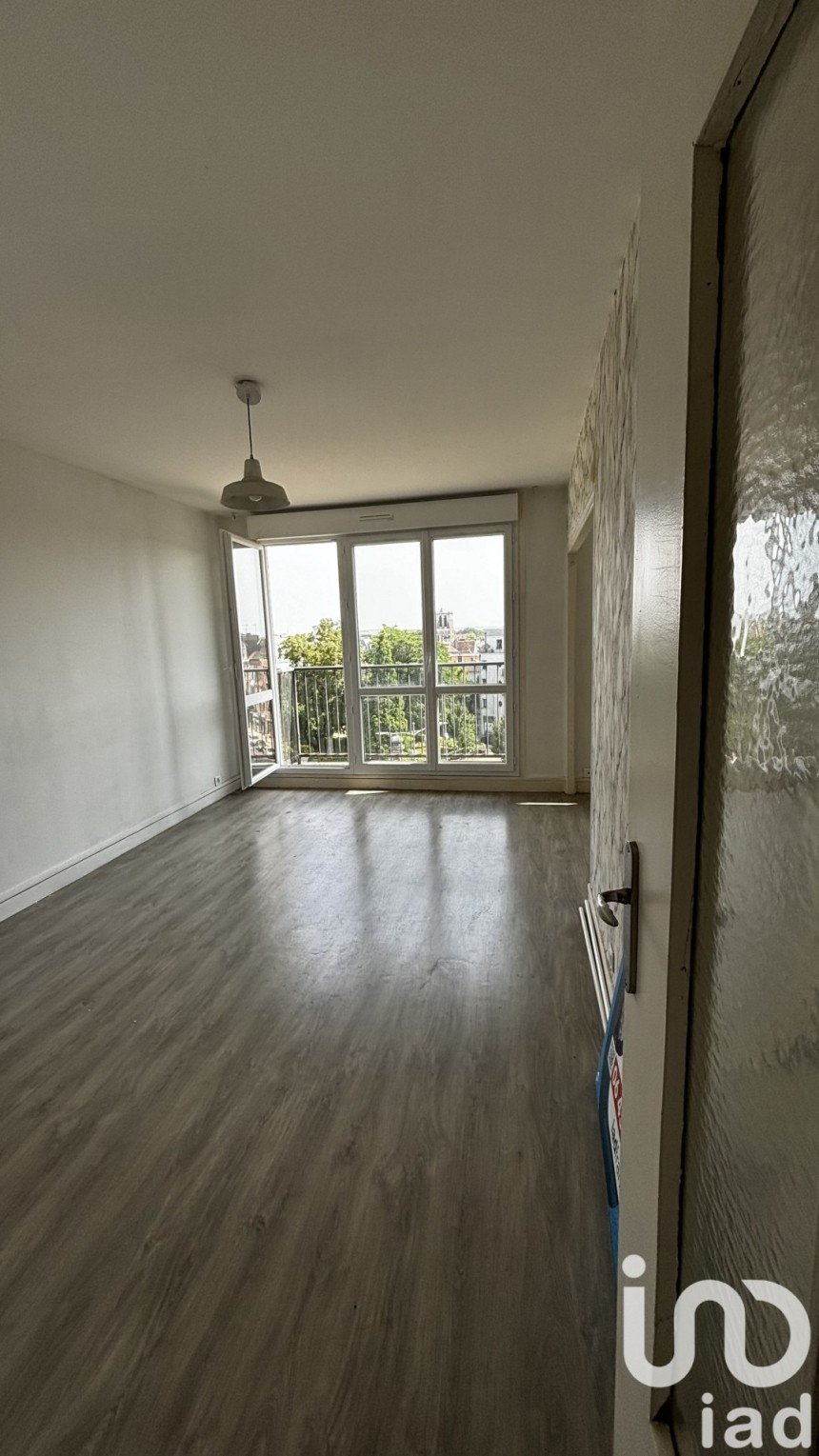 Apartment 4 rooms of 59 m² in Troyes (10000)