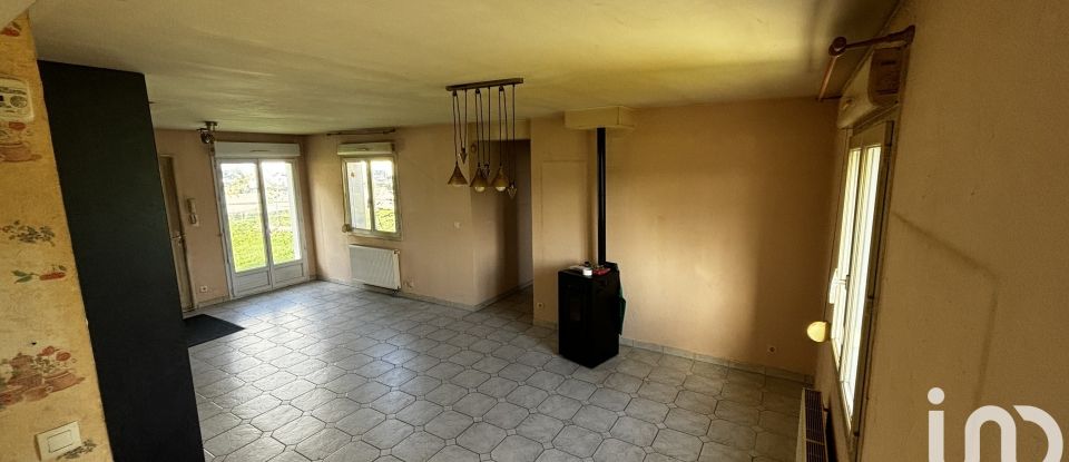 Maison traditionnelle 7 pièces de 97 m² à Troyes (10000)