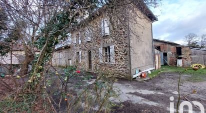 Ferme 5 pièces de 94 m² à Les Salles-Lavauguyon (87440)