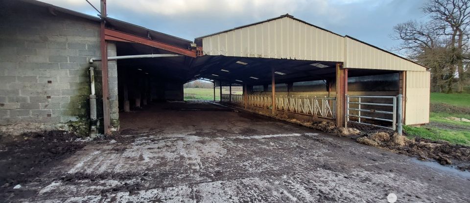 Ferme 5 pièces de 94 m² à Les Salles-Lavauguyon (87440)