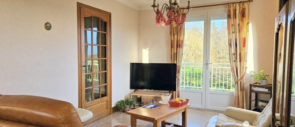 Traditional house 5 rooms of 90 m² in Magny-sur-Tille (21110)