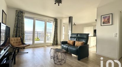 Apartment 3 rooms of 84 m² in La Rochelle (17000)