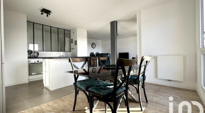 Apartment 3 rooms of 84 m² in La Rochelle (17000)