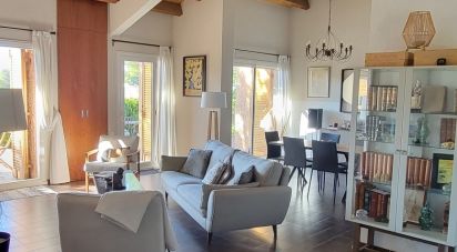 Traditional house 7 rooms of 158 m² in Cassis (13260)