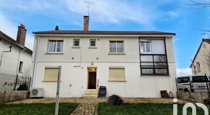 Maison traditionnelle 6 pièces de 129 m² à Saint-Éloy-les-Mines (63700)