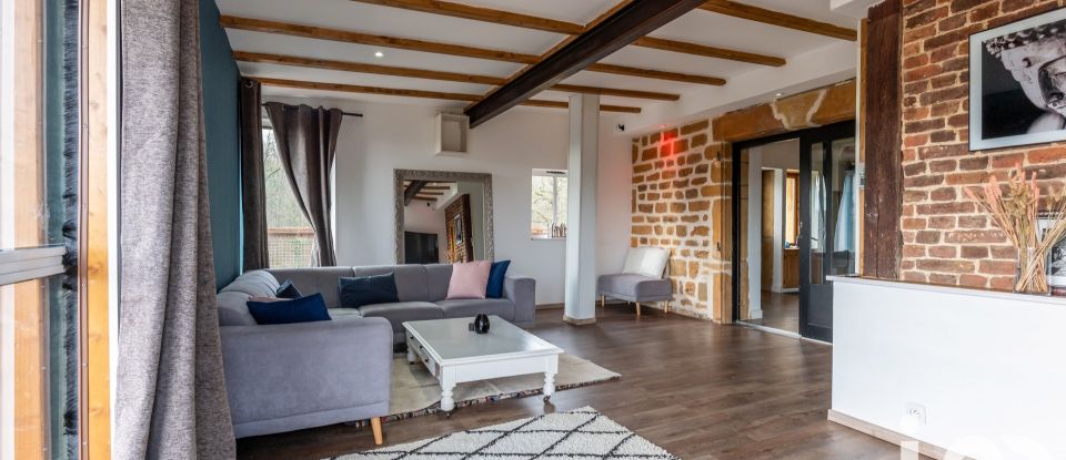 Maison 10 pièces de 261 m² à - (69620)