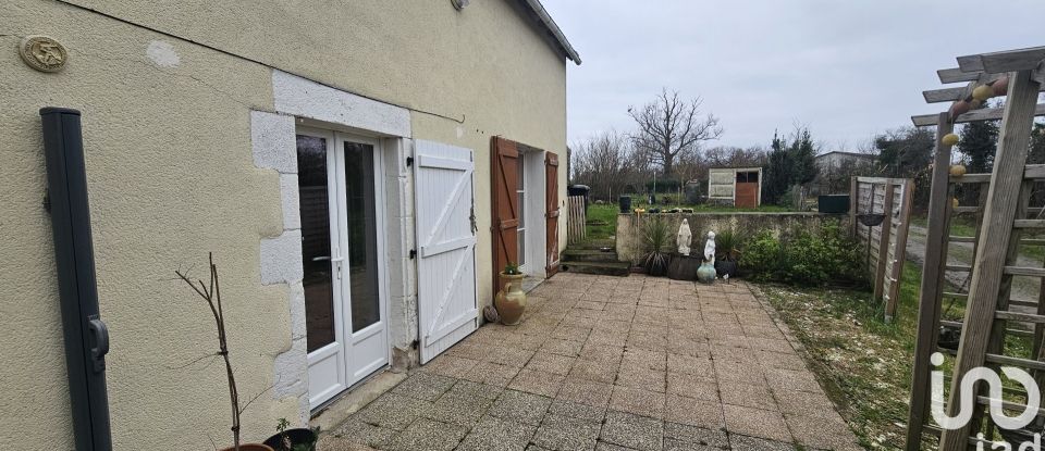 House 4 rooms of 84 m² in Lignac (36370)