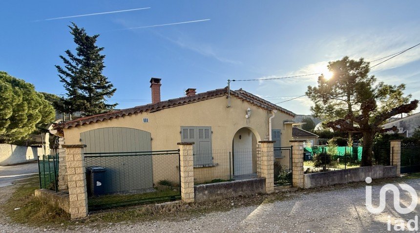 Traditional house 5 rooms of 65 m² in Carpentras (84200)