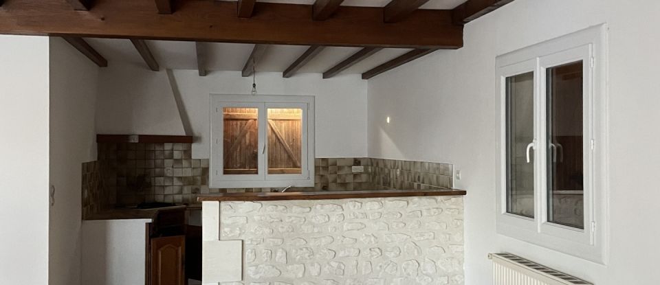 Traditional house 5 rooms of 148 m² in Jarnac-Champagne (17520)