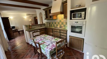 Traditional house 5 rooms of 120 m² in Nîmes (30900)