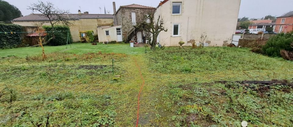 Maison de ville 7 pièces de 131 m² à Le Poiré-sur-Vie (85170)