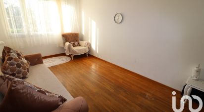 Apartment 3 rooms of 52 m² in Avon (77210)