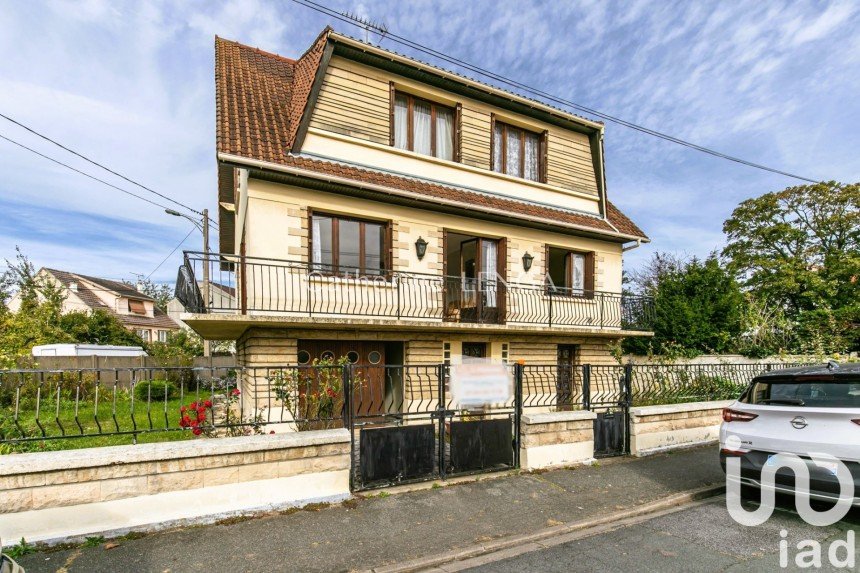 House 6 rooms of 177 m² in Champigny-sur-Marne (94500)