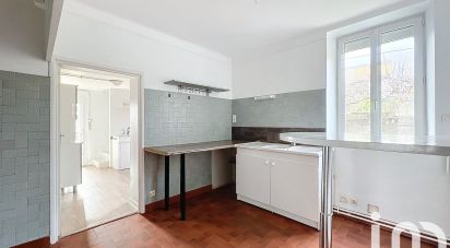 Maison 6 pièces de 115 m² à Aguessac (12520)