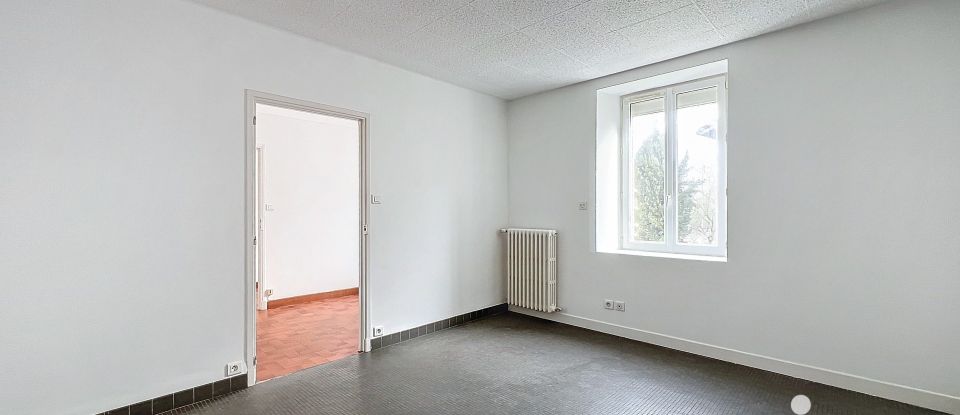 Maison 6 pièces de 115 m² à Aguessac (12520)