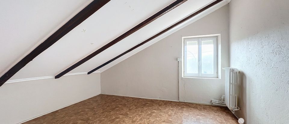 Maison 6 pièces de 115 m² à Aguessac (12520)