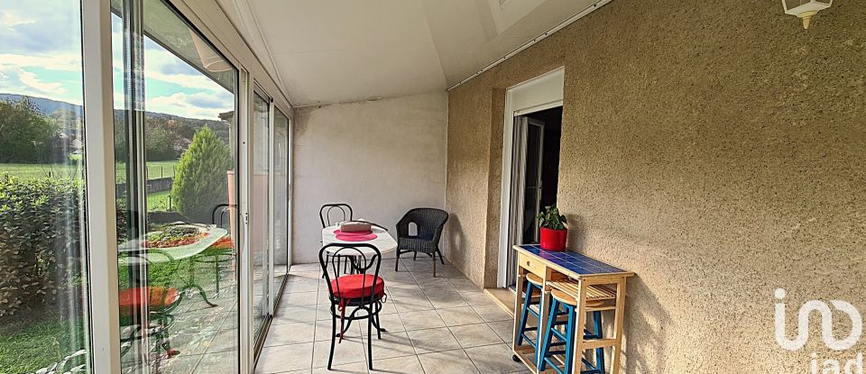 House 3 rooms of 64 m² in Saint-Céré (46400)