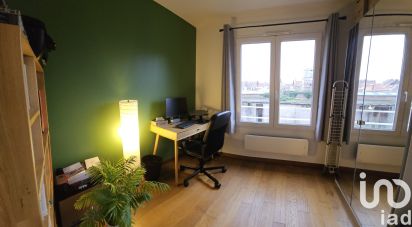 Apartment 4 rooms of 81 m² in Lille (59000)