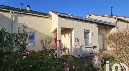 House 6 rooms of 104 m² in Cherisy (28500)