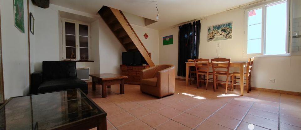 Maison de village 8 pièces de 196 m² à Ainhoa (64250)