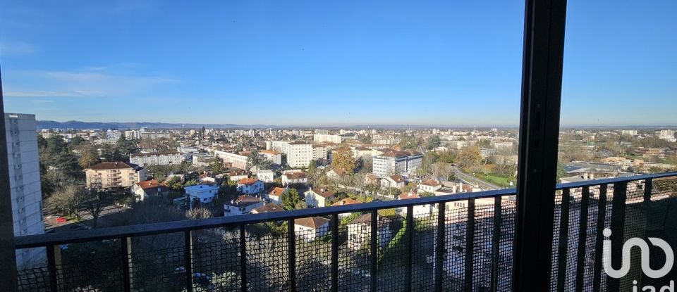 Apartment 5 rooms of 90 m² in Pau (64000)