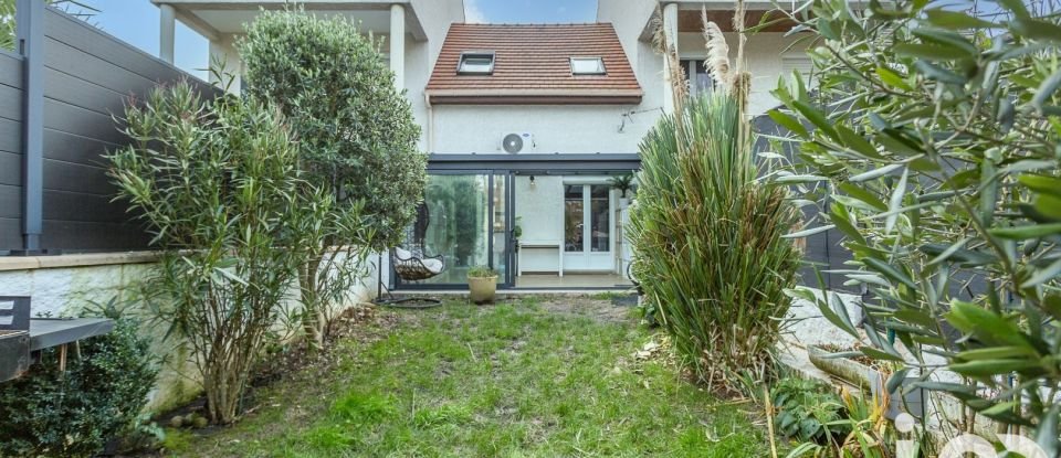 House 4 rooms of 87 m² in Linas (91310)