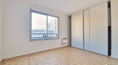 Appartement 2 pièces de 52 m² à Paris (75020)