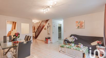 Maison 5 pièces de 91 m² à Saint-Pierre-lès-Nemours (77140)