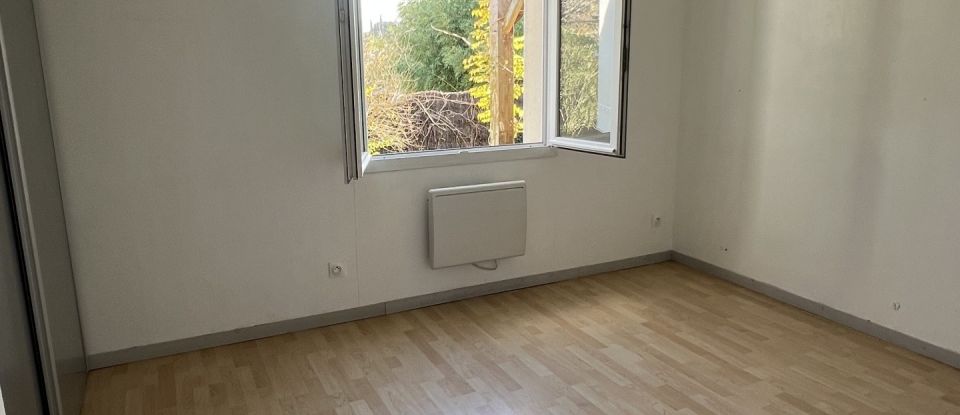 House 5 rooms of 120 m² in Montussan (33450)