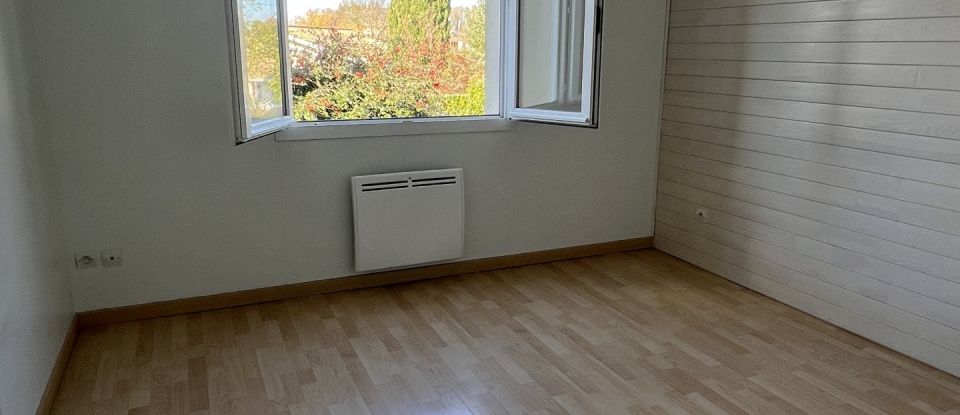 House 5 rooms of 120 m² in Montussan (33450)