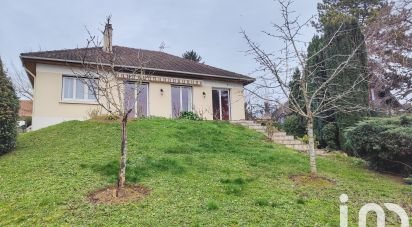 Traditional house 5 rooms of 88 m² in Mézy-sur-Seine (78250)