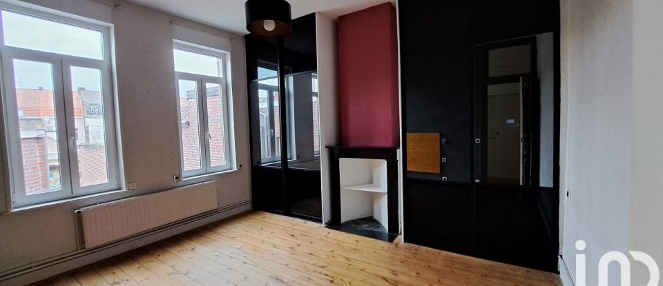 Maison 10 pièces de 198 m² à Roubaix (59100)