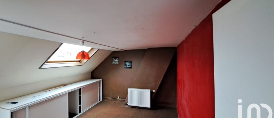 Maison 10 pièces de 198 m² à Roubaix (59100)