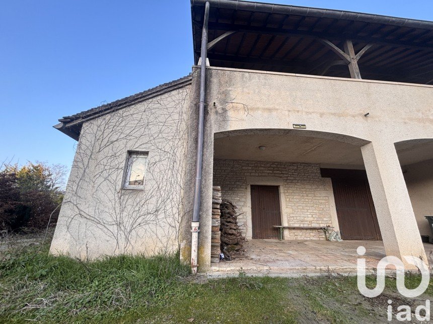 Maison de campagne 2 pièces de 140 m² à Mercurey (71640)