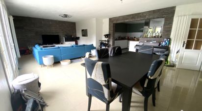 House 9 rooms of 241 m² in Orly (94310)