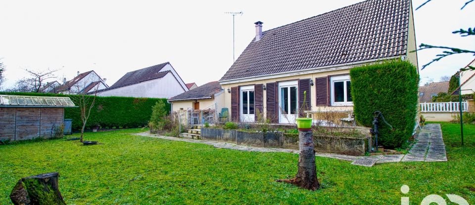 House 3 rooms of 92 m² in Saint-Leu-d'Esserent (60340)