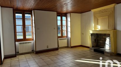 Country home 5 rooms of 112 m² in Courpignac (17130)