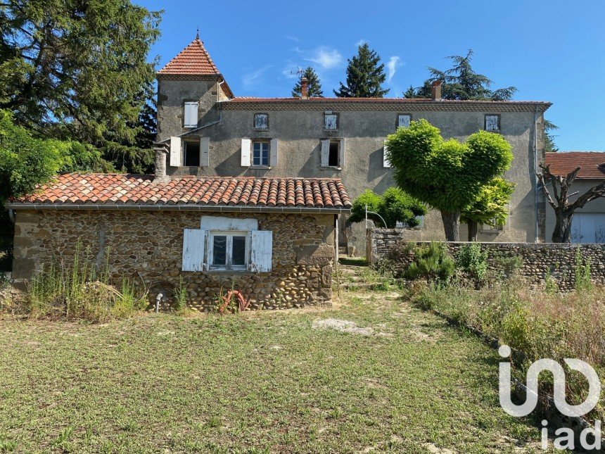 Château 5 pièces de 227 m² à Châteauneuf-de-Galaure (26330)