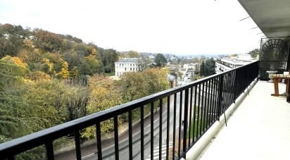 Apartment 4 rooms of 97 m² in Ville-d'Avray (92410)