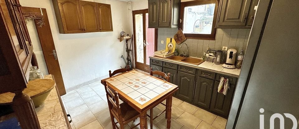 Town house 3 rooms of 73 m² in Tarascon (13150)