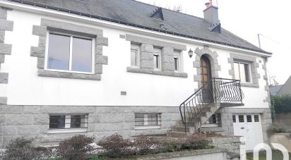 House 5 rooms of 105 m² in Ploërmel (56800)