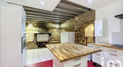 House 8 rooms of 182 m² in Guémené-Penfao (44290)