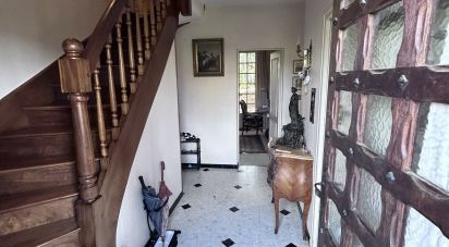 House 5 rooms of 121 m² in Lescar (64230)