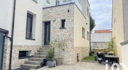 Maison 6 pièces de 194 m² à Arcueil (94110)