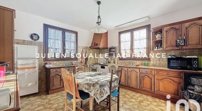 Traditional house 7 rooms of 196 m² in Carnoux-en-Provence (13470)