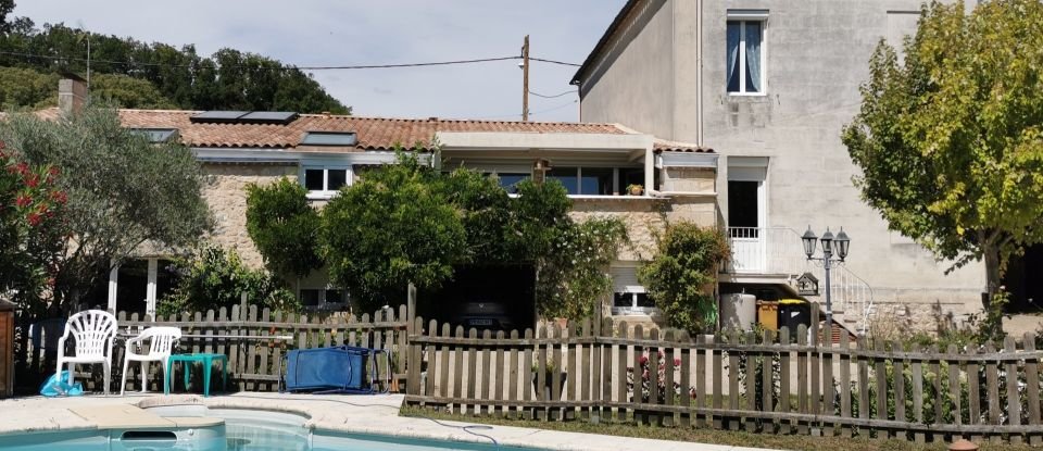 Maison de campagne 20 pièces de 367 m² à Fronsac (33126)