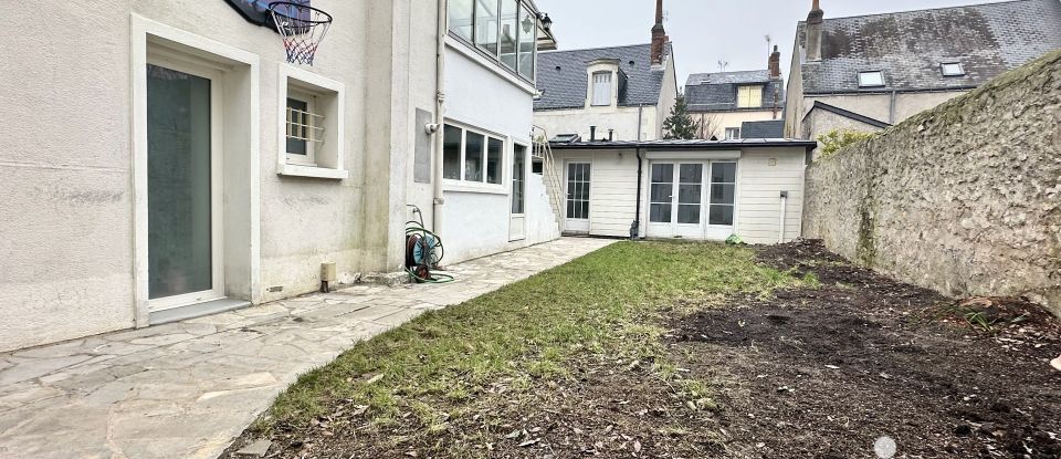 Maison de ville 8 pièces de 180 m² à Tours (37000)