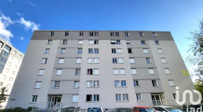 Apartment 6 rooms of 96 m² in Orléans (45000)