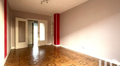 Apartment 3 rooms of 62 m² in Saint-Apollinaire (21850)